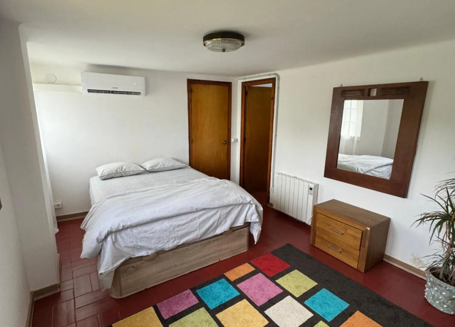 Besalu Pont Vell Apartment